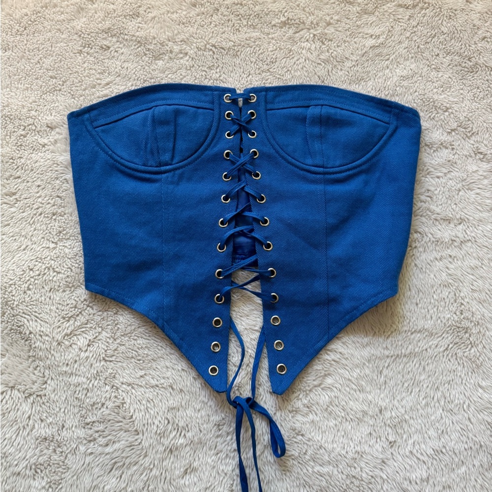 Lioness corset